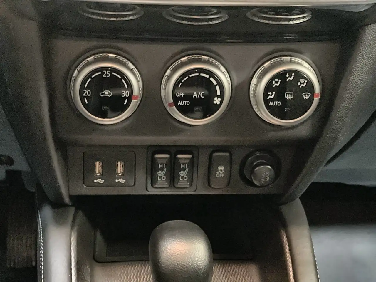 Mitsubishi RVR снимка Mitsubishi RVR
