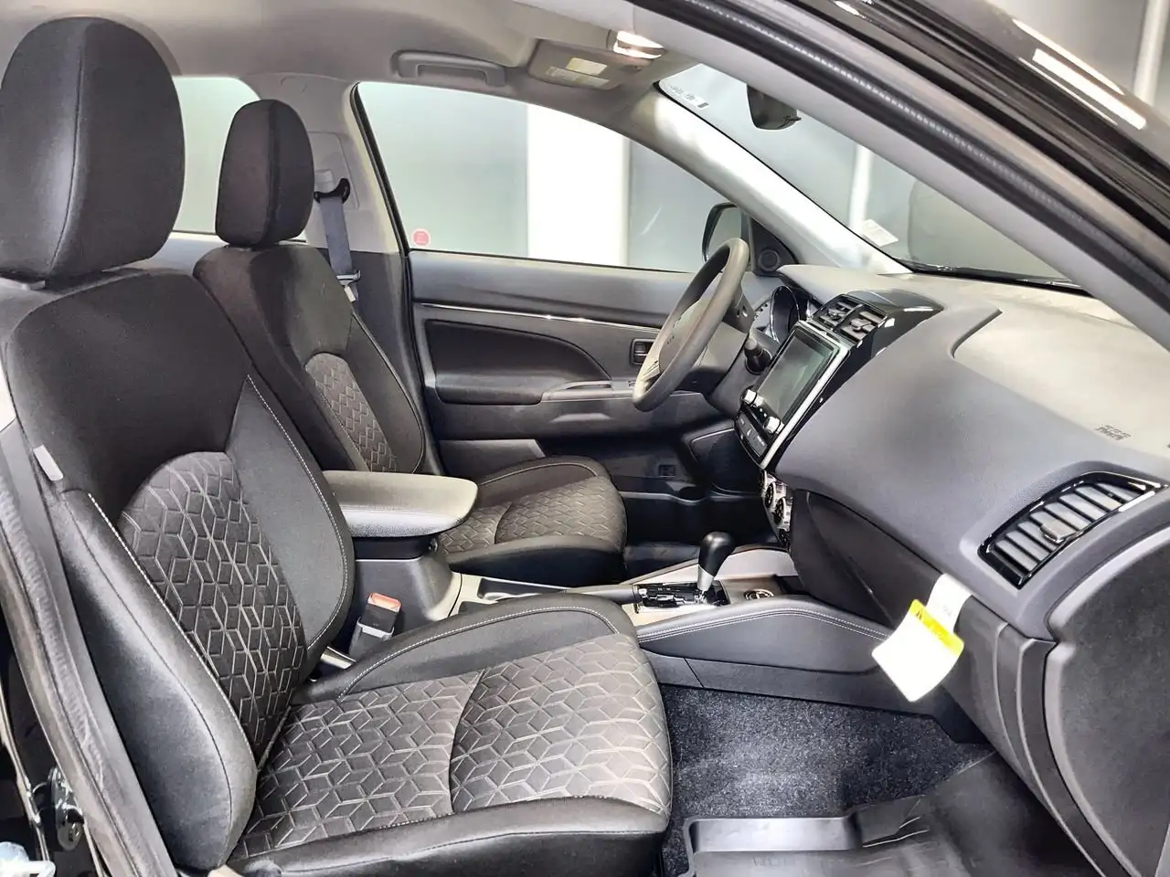 Mitsubishi RVR снимка Mitsubishi RVR