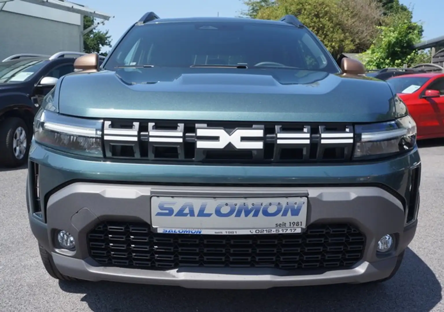 Dacia Duster III 140 AUTOM HYBR Extreme+ Grau - 2