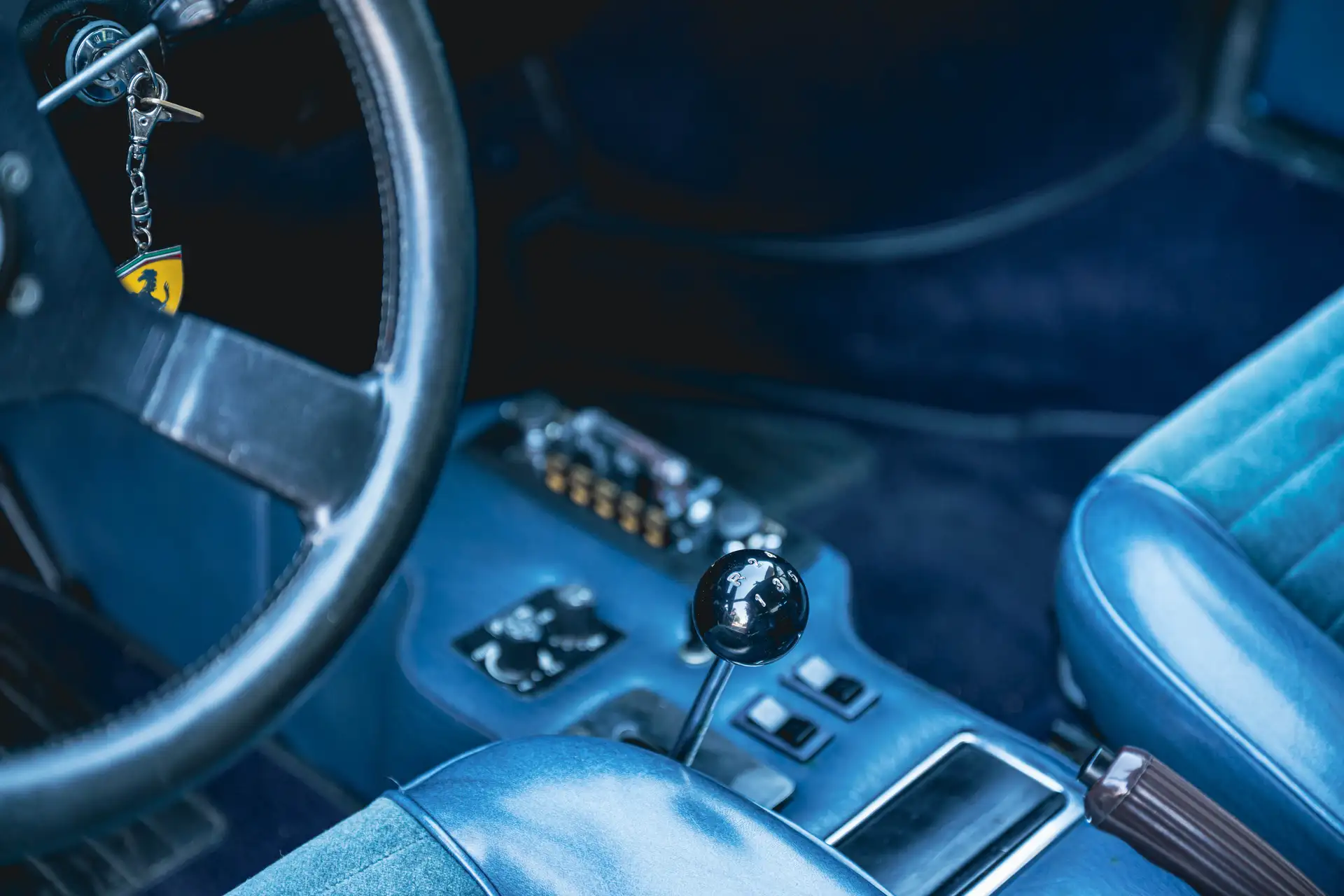 페라리 Dino GT 1975 파랑 사진 5
