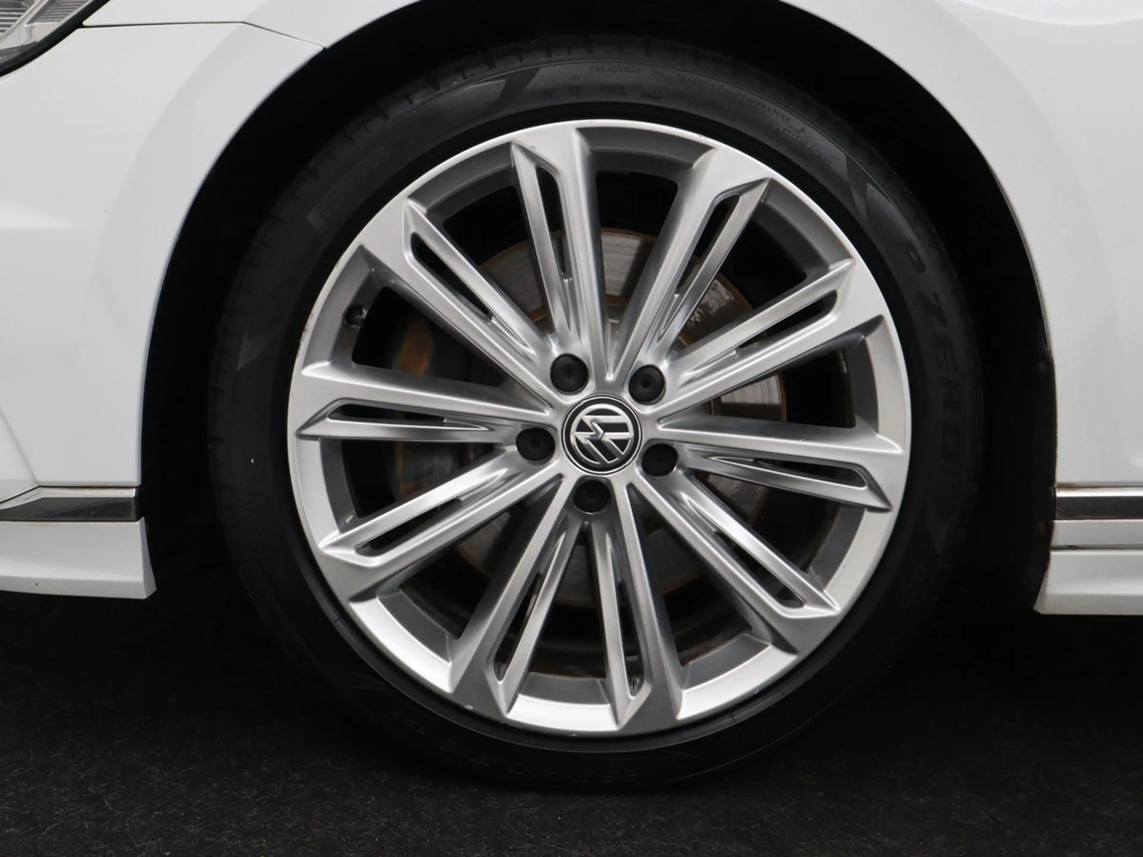 Volkswagen Passat Variant 2.0 TSI 4Motion Highline HANDEL/EXPORT | Panoramad — photo 39