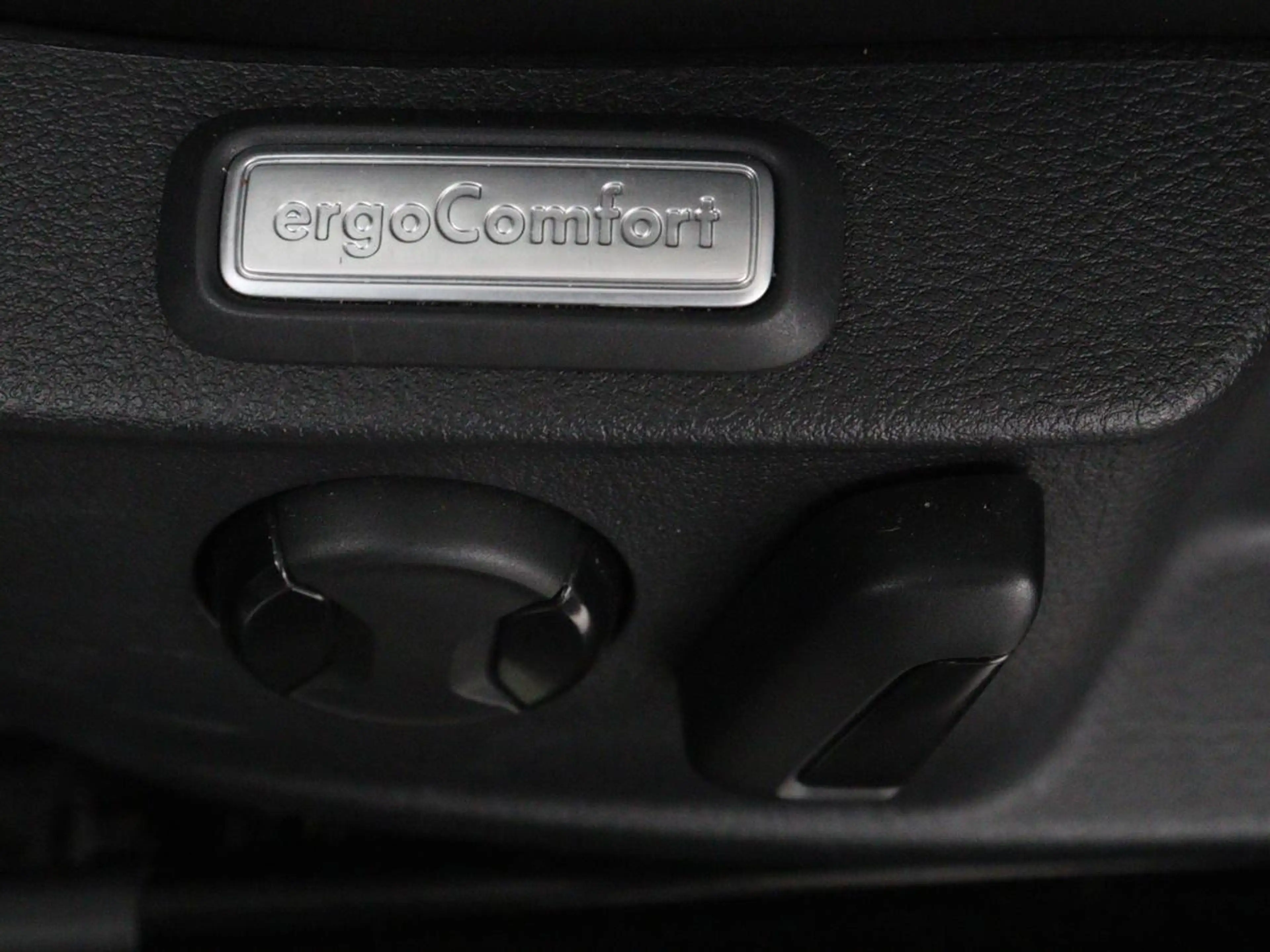 Volkswagen Passat Variant 2.0 TSI 4Motion Highline HANDEL/EXPORT | Panoramad — photo 7