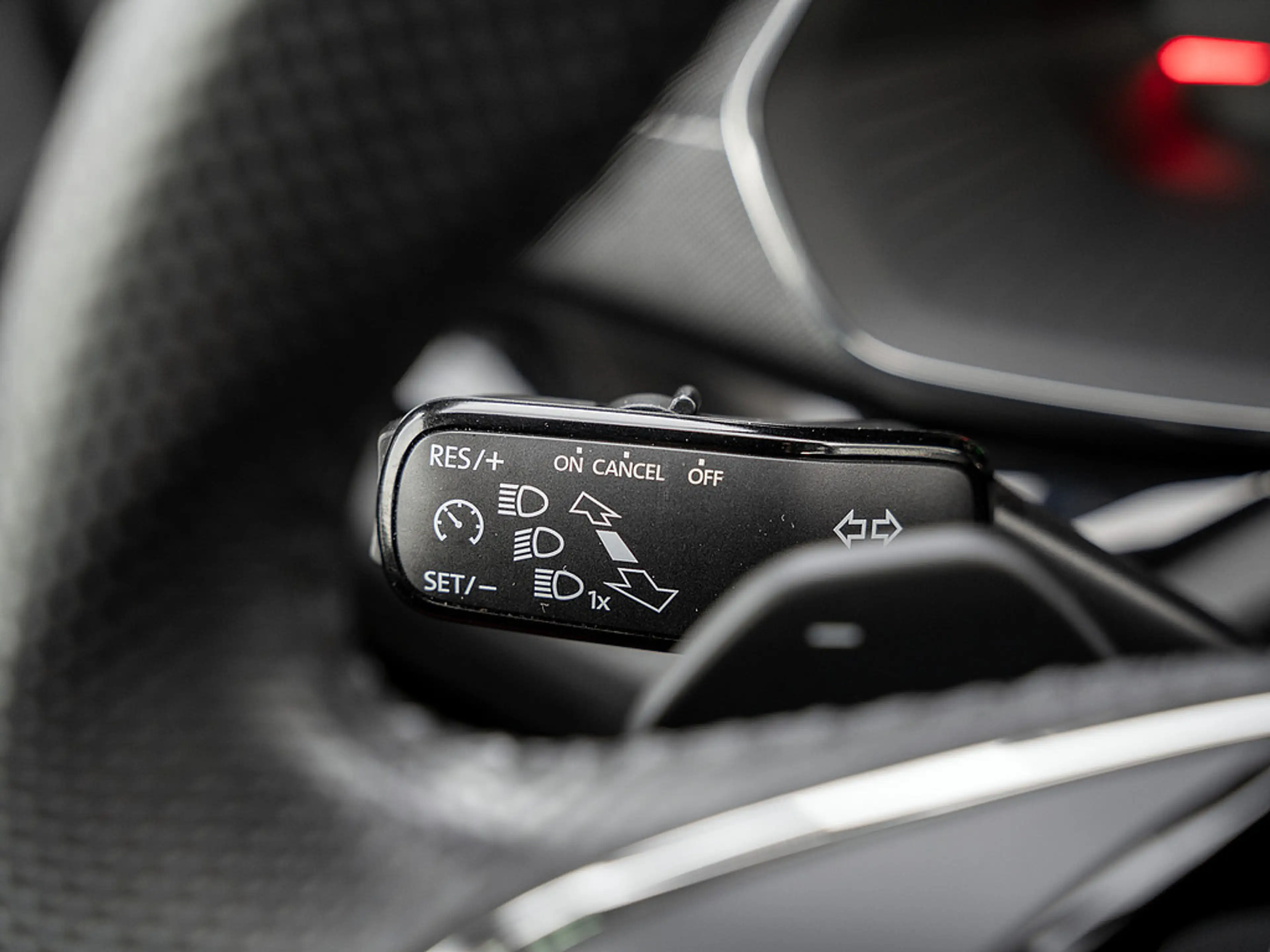 Skoda Octavia Combi 1.4 TSI iV Style AHK KAM LED — photo 13