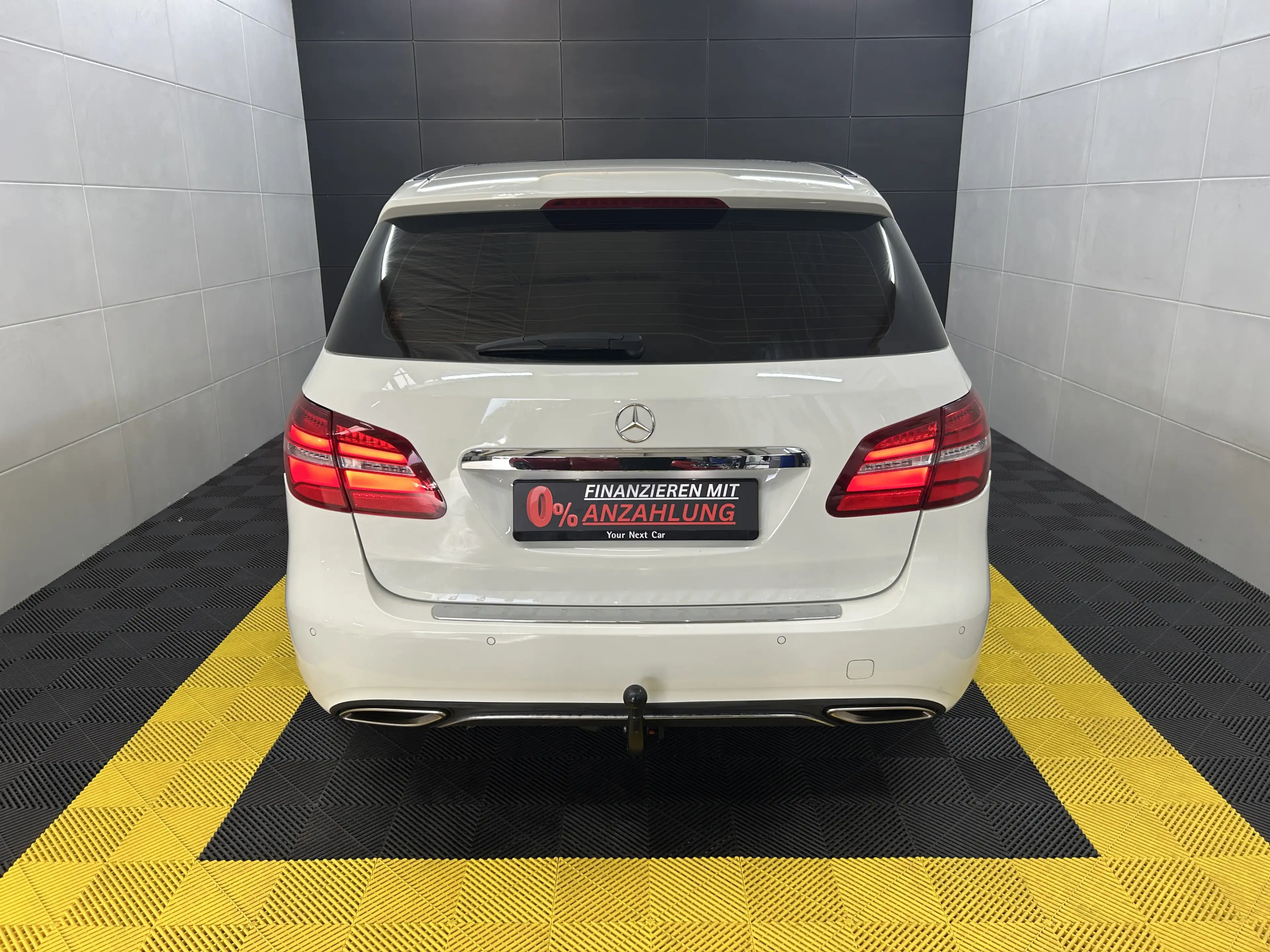 Mercedes-Benz B 180 Pano+LED+Ambiente+Temp+Navi+SHZ+BT — photo 6