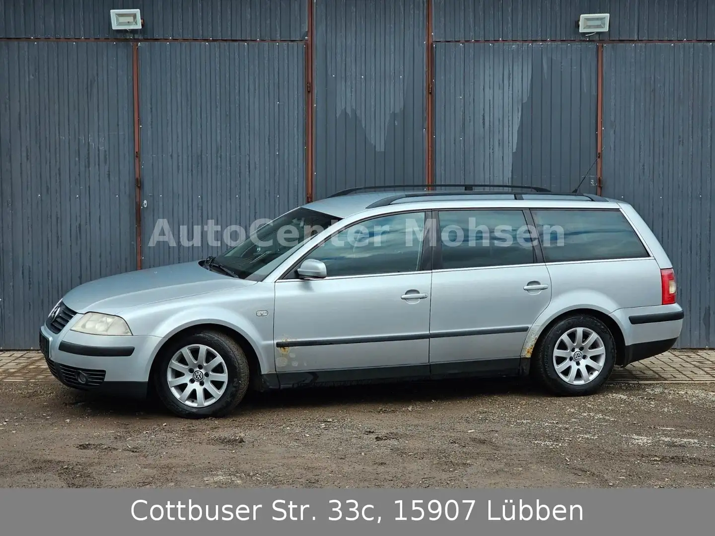 Volkswagen Passat Variant Trendline (Nr. 104) Silber - 1