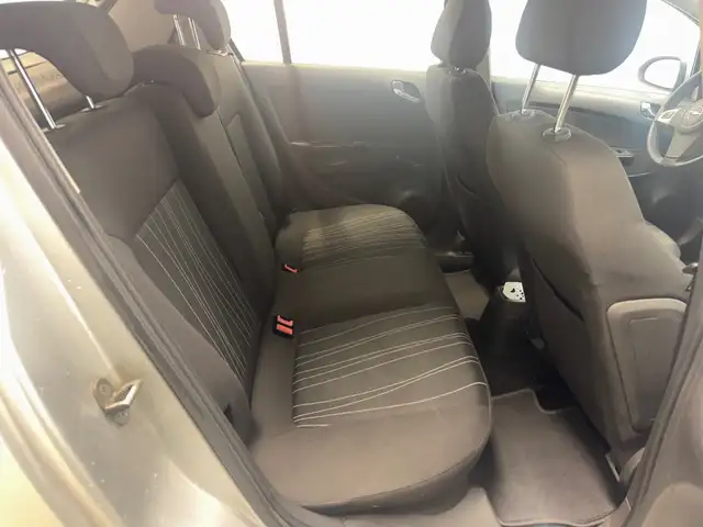 Opel Corsa view 11