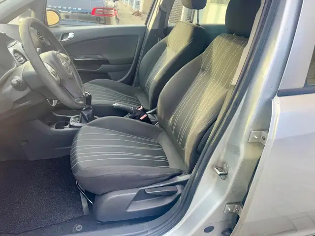 Opel Corsa view 10