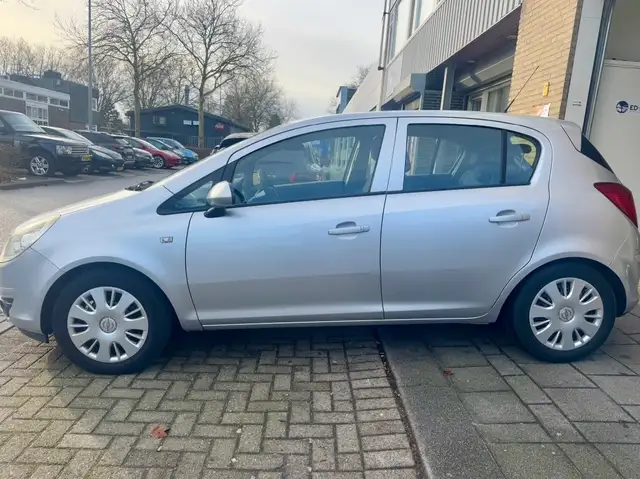 Opel Corsa view 14