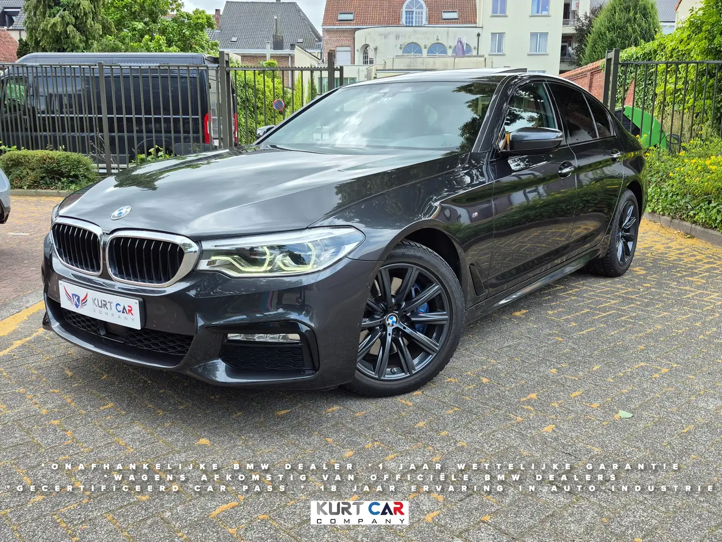 BMW 530 D Xdrive M Pack / Euro 6 / Full Option / Adapt LED Grijs - 1