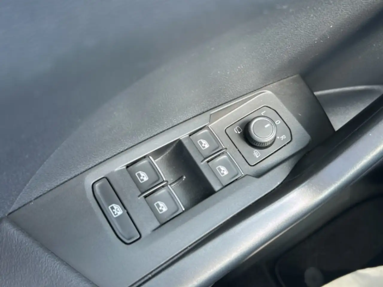 Volkswagen T-Cross 1.0 TSI DSG STYLE PDC/CLIMA/LED/STOELVERW/CARPLAY, миниатюра 18