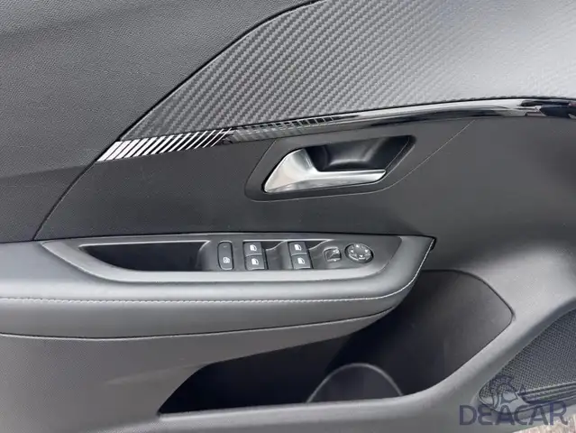 Peugeot 208 view 20