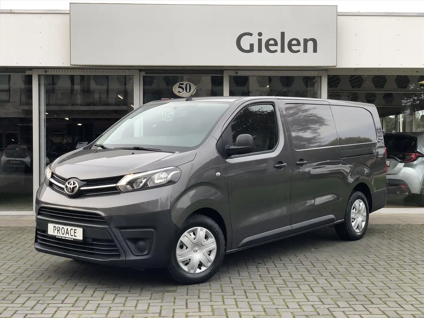 Toyota Proace Long Worker 2.0 D-4D 122pk Cool Comfort | Eerste e Grijs - 1