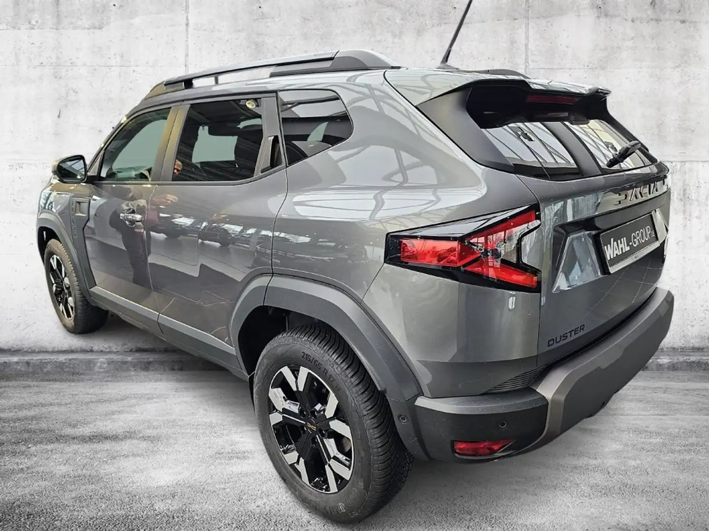 Dacia Duster Extreme TCe 130 4x4 DAB RFK Klimaaut. Grau - 2