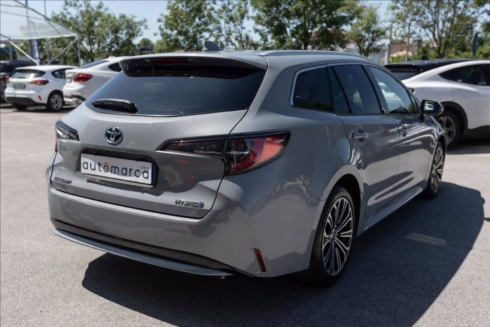 Toyota Corolla Touring Sports 1.8h Style cvt Grau - 2