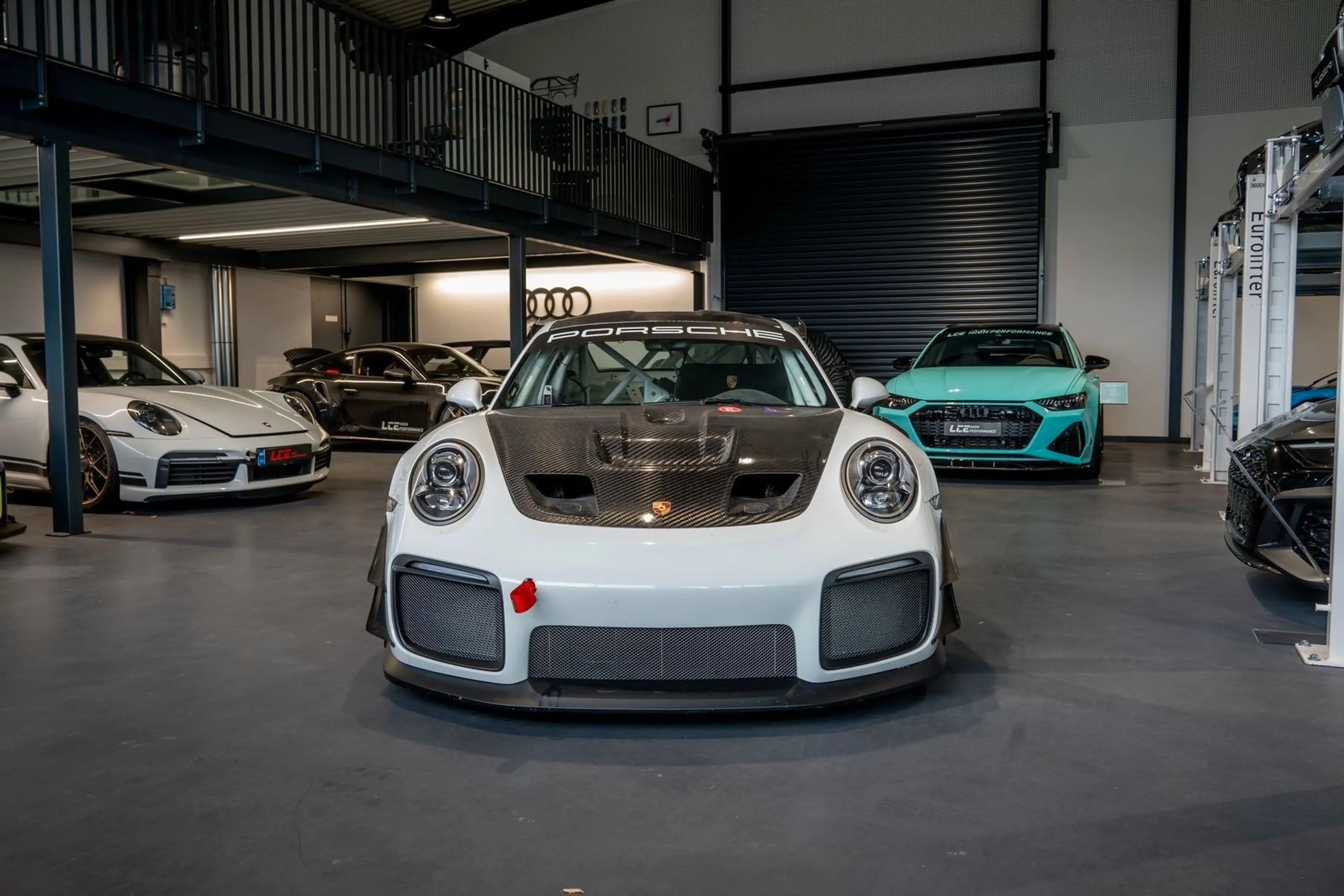Porsche 991 GT2 RS Clubsport #169 of 200 — photo 3