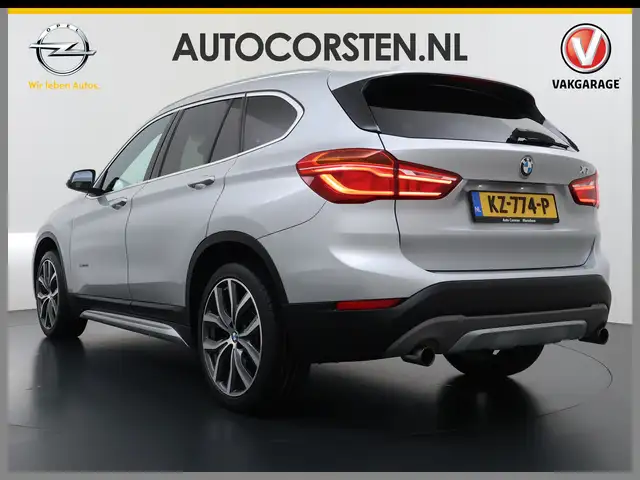 BMW X1 view 2