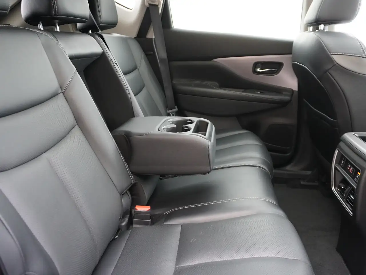 Nissan Murano снимка Nissan Murano