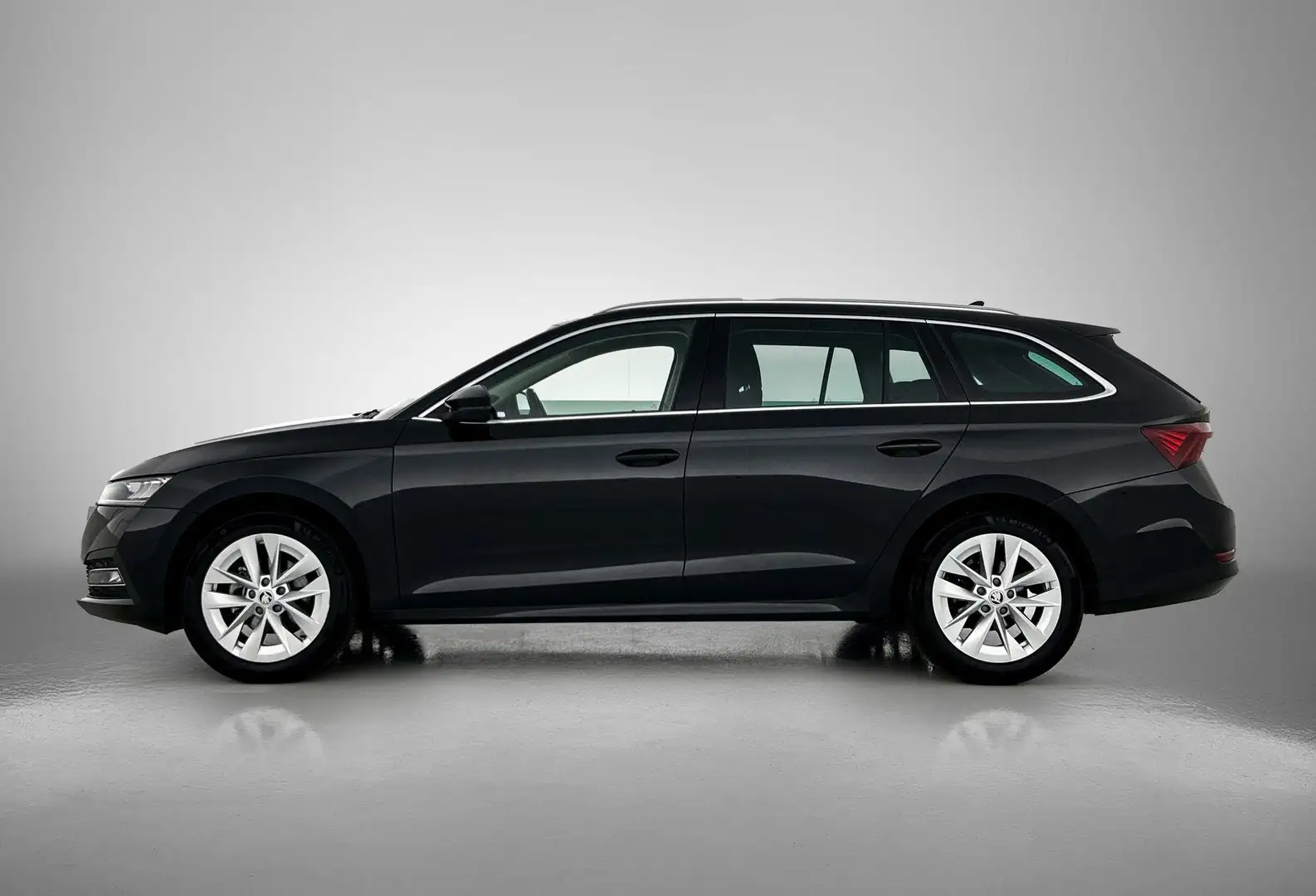 Skoda Octavia Combi 1.0 e-TSI Business Edition | STOEL-STUUR VER Zwart - 2