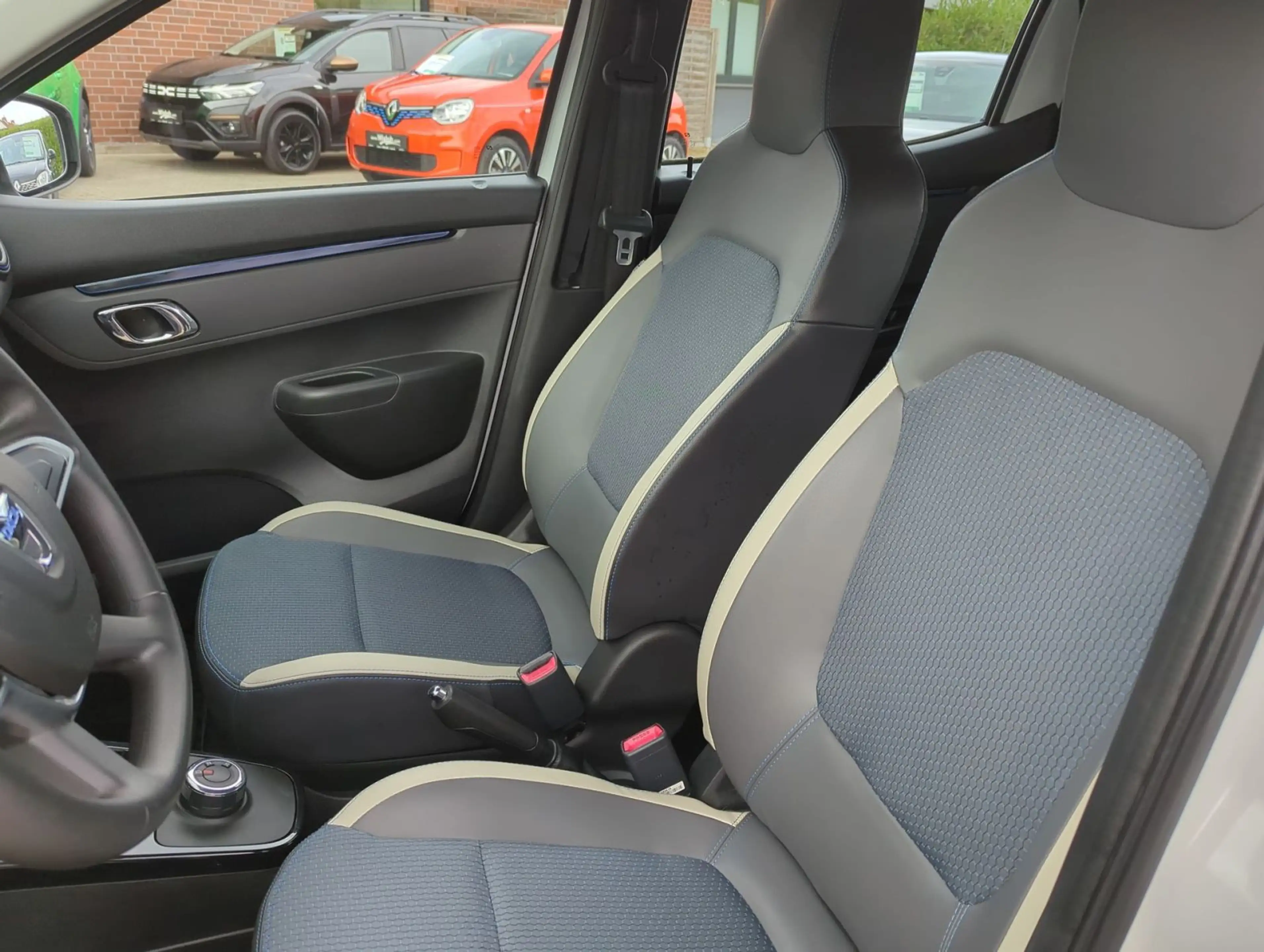 Dacia Spring Electric 45 Comfort — photo 12