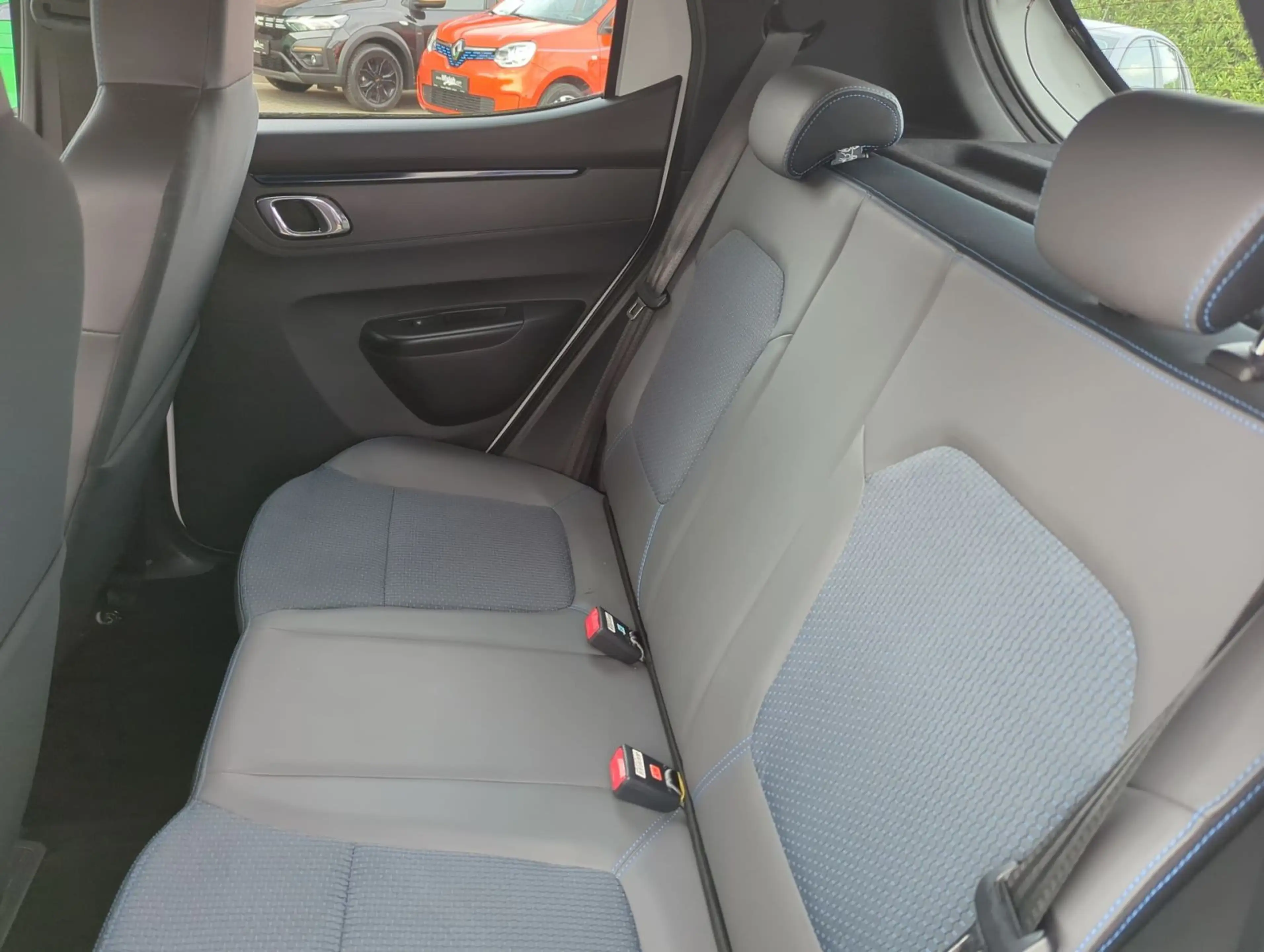 Dacia Spring Electric 45 Comfort — photo 13