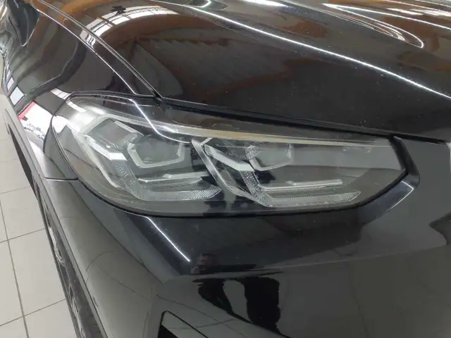 BMW X3 view 18