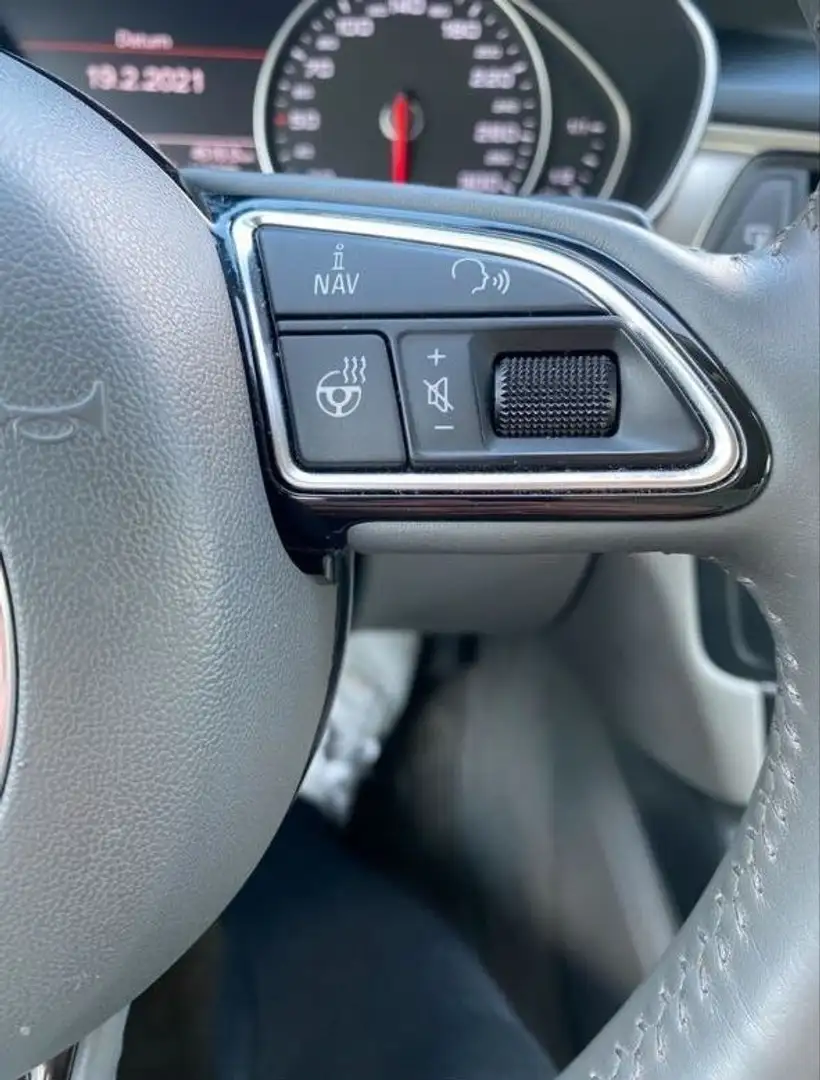 Audi A6 3.0 TDI DPF quattro tiptronic Weiß - 2