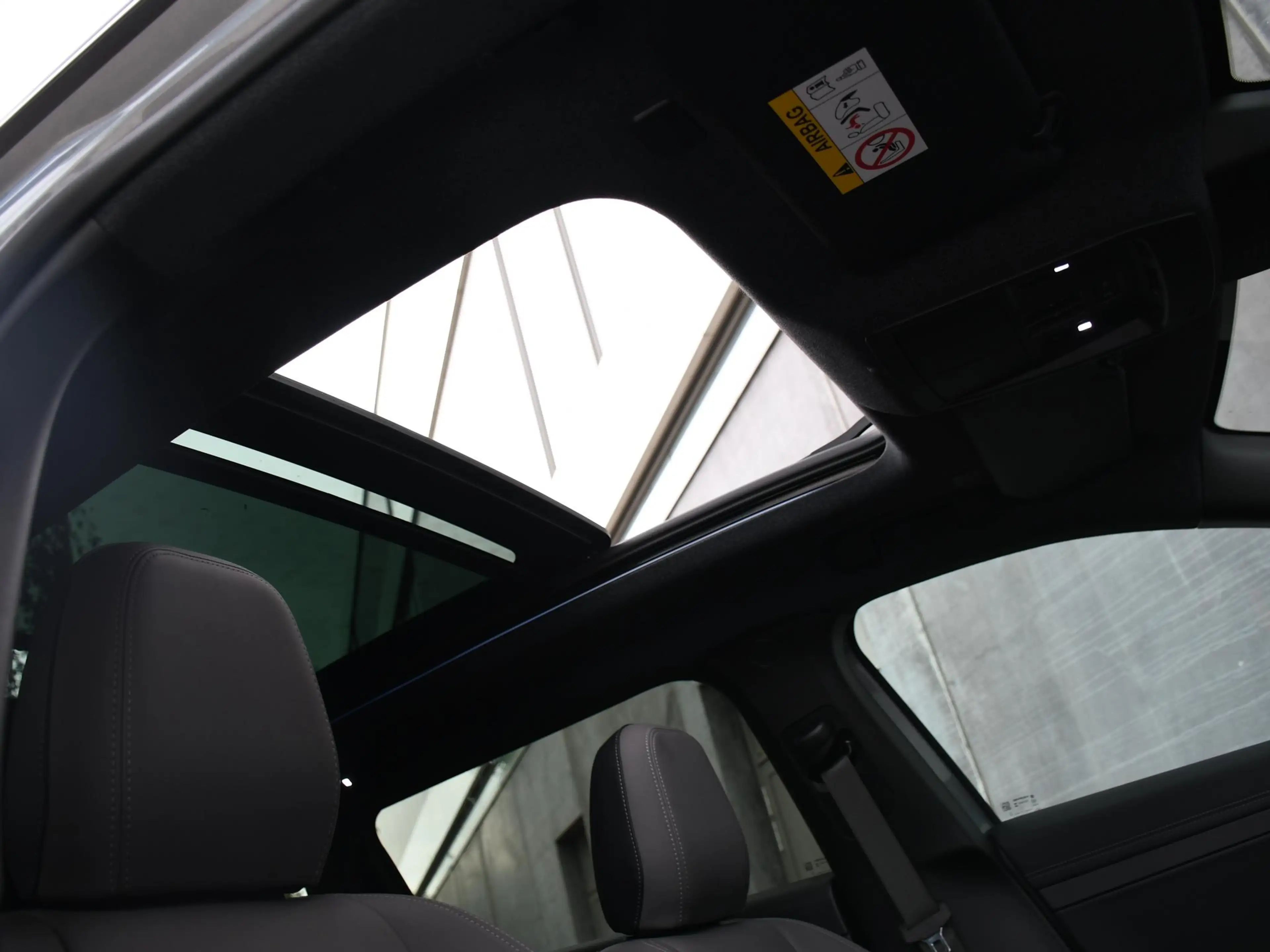 Jeep Compass First Edition 1.2 e-Hybrid 145pk Automaat PANO | M — photo 13