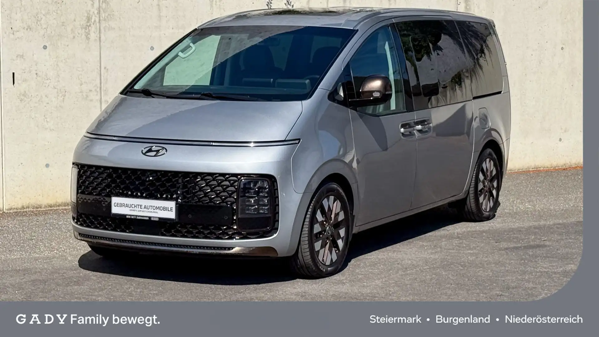 Hyundai STARIA Bus 2,2 CRDi Luxury Line 4WD DCT Design Paket Brass Silber - 1