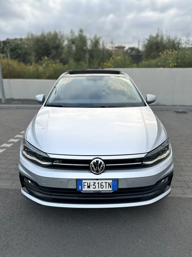 Volkswagen Polo 1.0 TSI DSG R-Line Grigio - 1