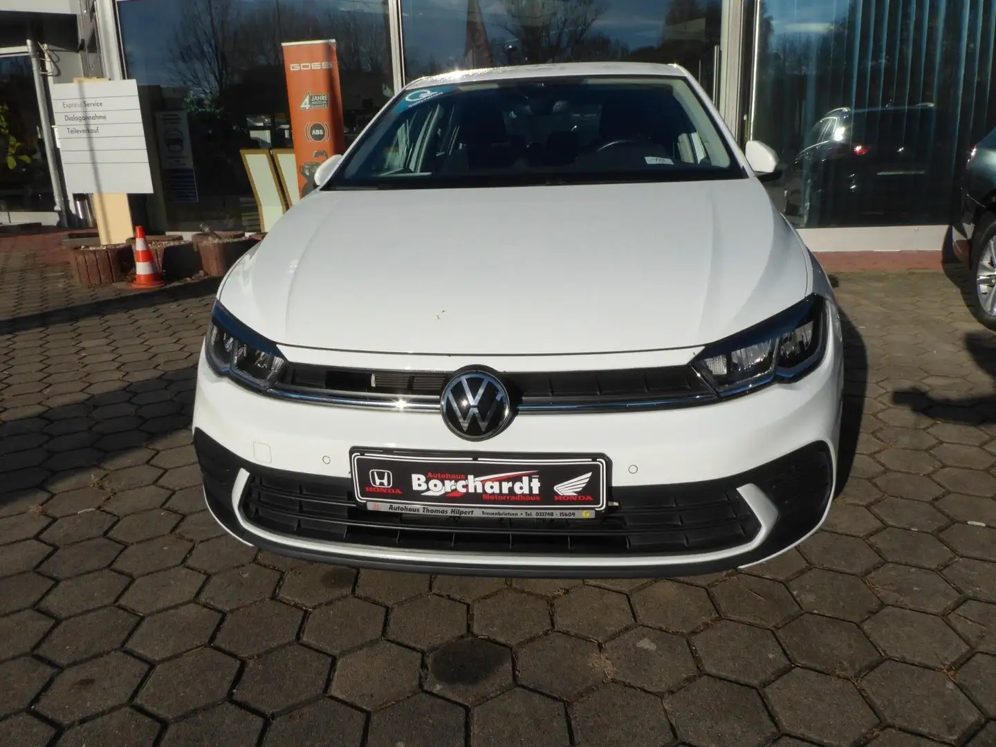 Volkswagen Polo VI Life, Navi, ACC, PDC, SHZ Weiß - 2