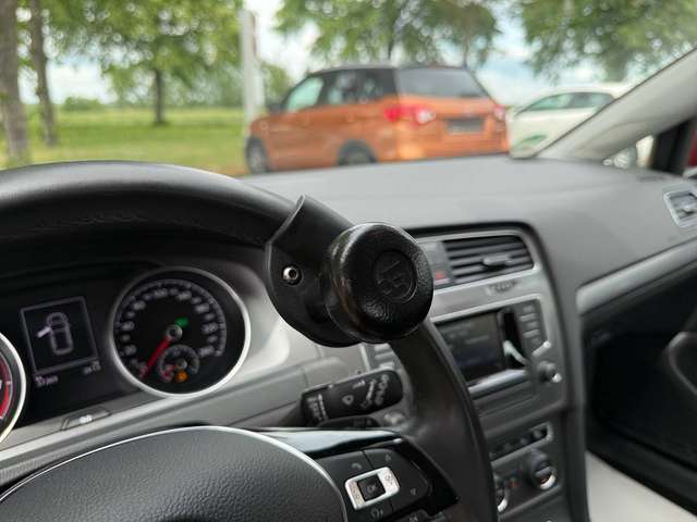 Volkswagen Golf 7 1.2 TSI DSG Comf Behindertenumbau+Ladehilfe - Bild 10
