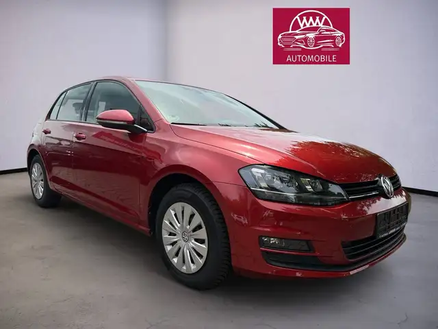 Volkswagen Golf view 2