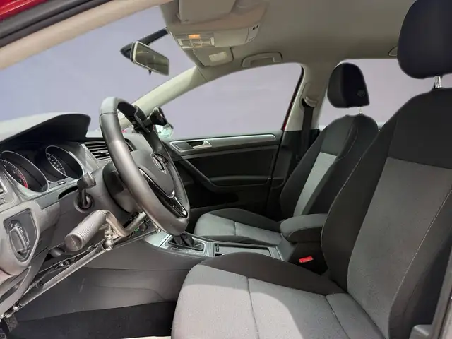 Volkswagen Golf view 7