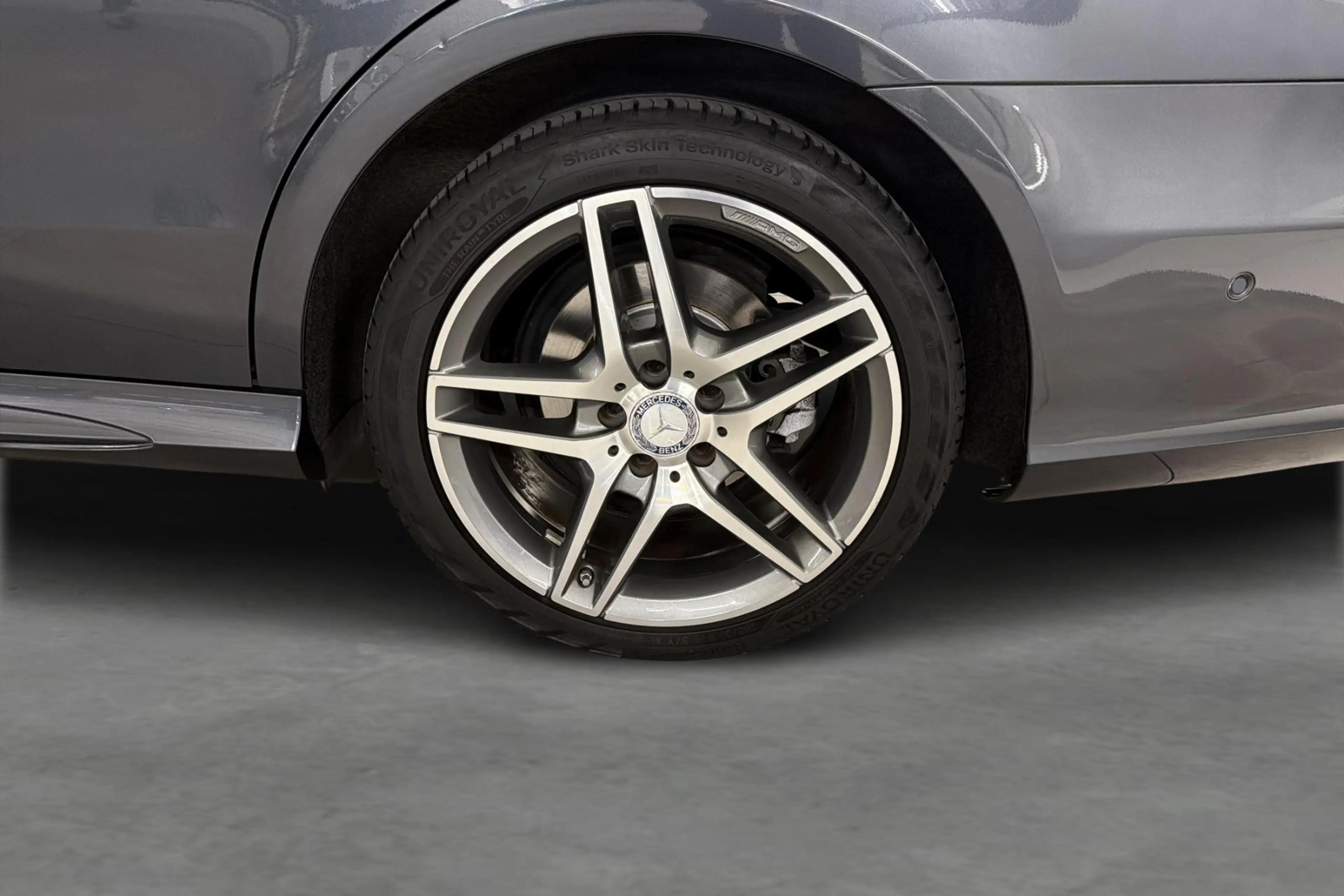 Mercedes-Benz E 200 BlueTEC — photo 8