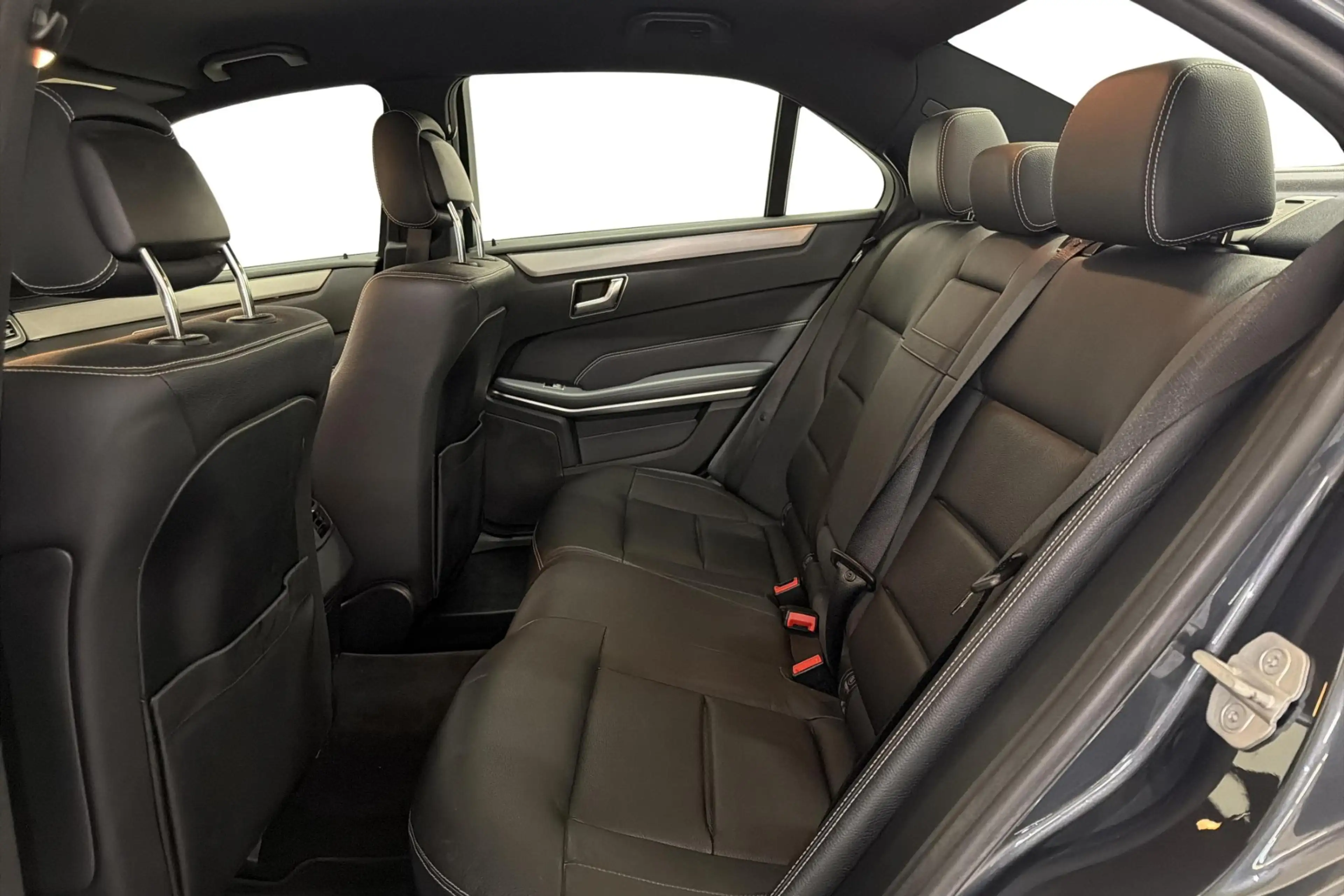 Mercedes-Benz E 200 BlueTEC — photo 7