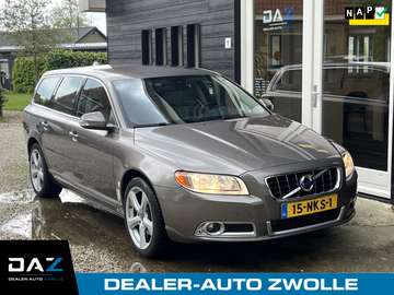 2.0T Momentum Aut/Ecc/Leer/Navi/Trekhaak