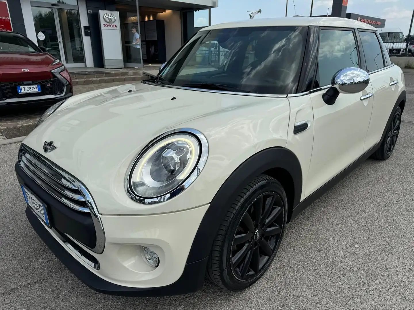MINI Cooper Mini 1.5 Cooper D Business XL 5 porte - 1