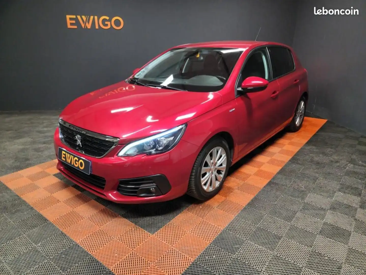 Peugeot 308 1.2 PURETECH 110ch STYLE Courroie OK Rojo - 1