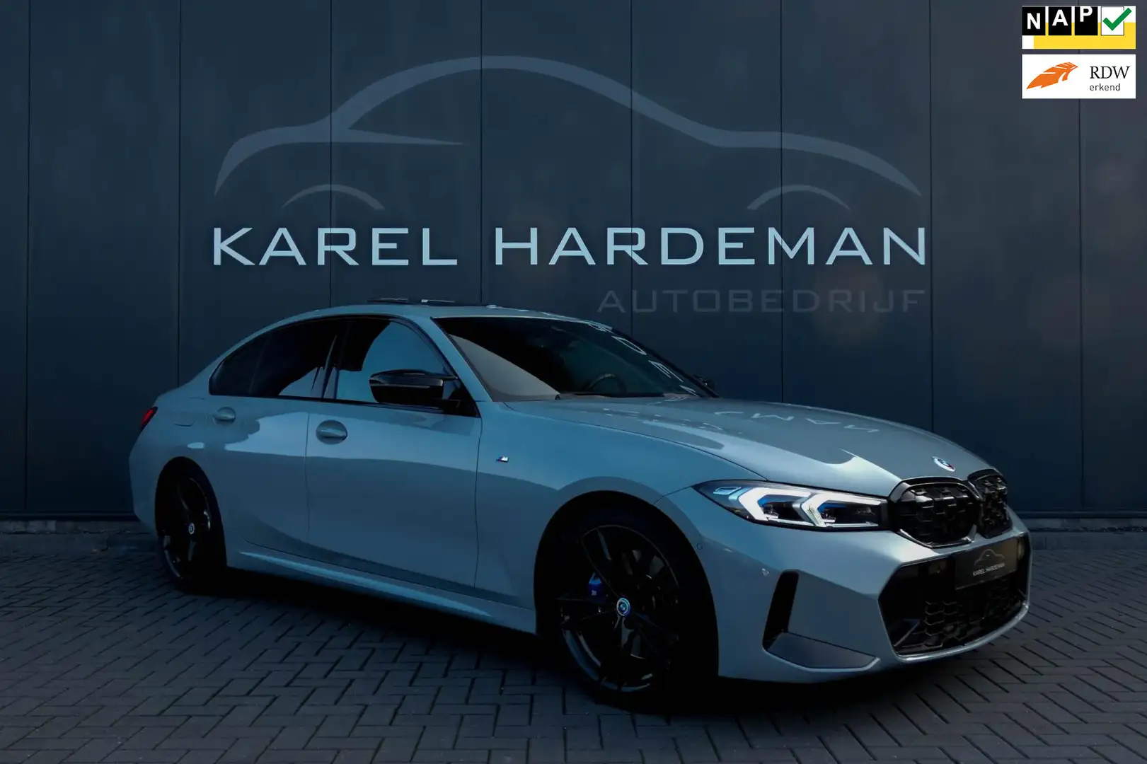 BMW 340 3-serie M340d xDrive | SCHUIF/KANTEL DAK | 360° CA Grijs - 1
