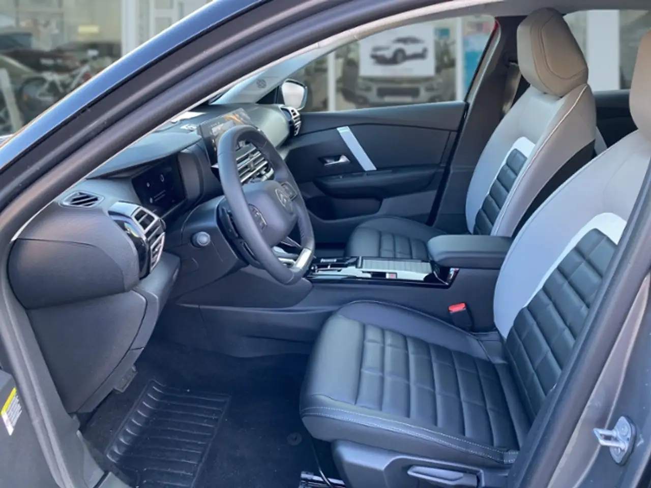Citroen C4 Lim. Max Puretech 130 EAT8 9