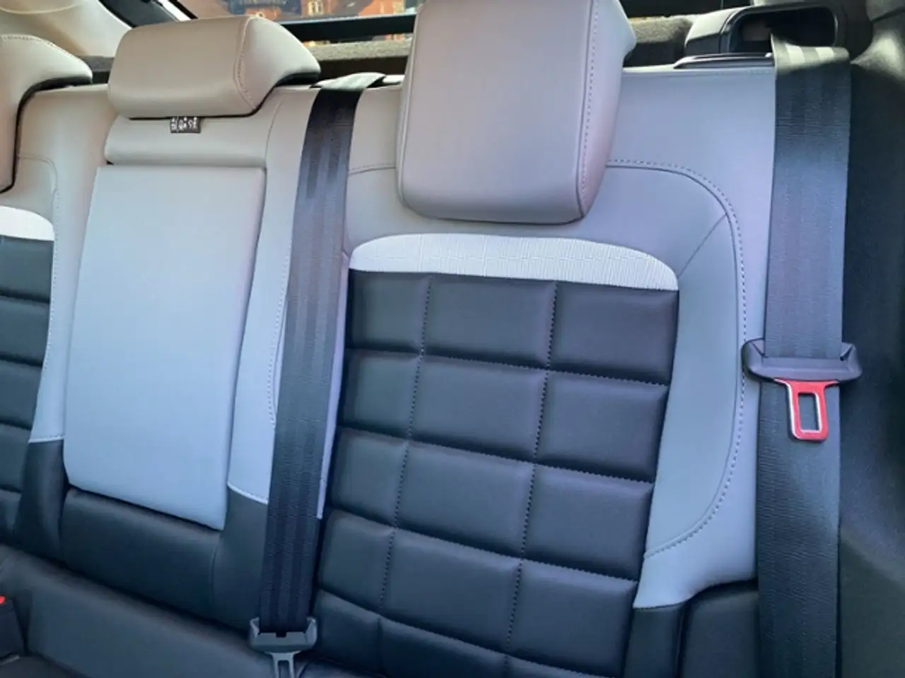 Citroen C4 Lim. Max Puretech 130 EAT8 11