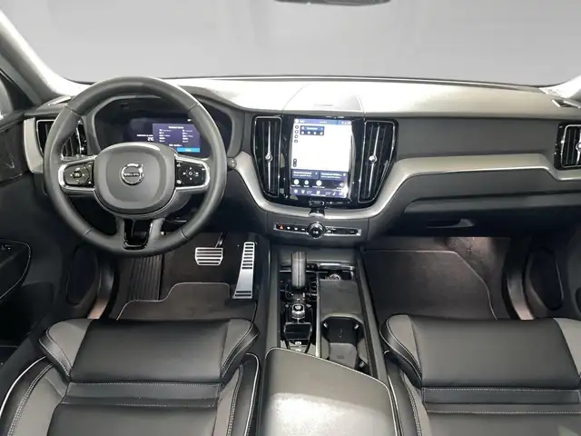 Volvo XC60 view 5