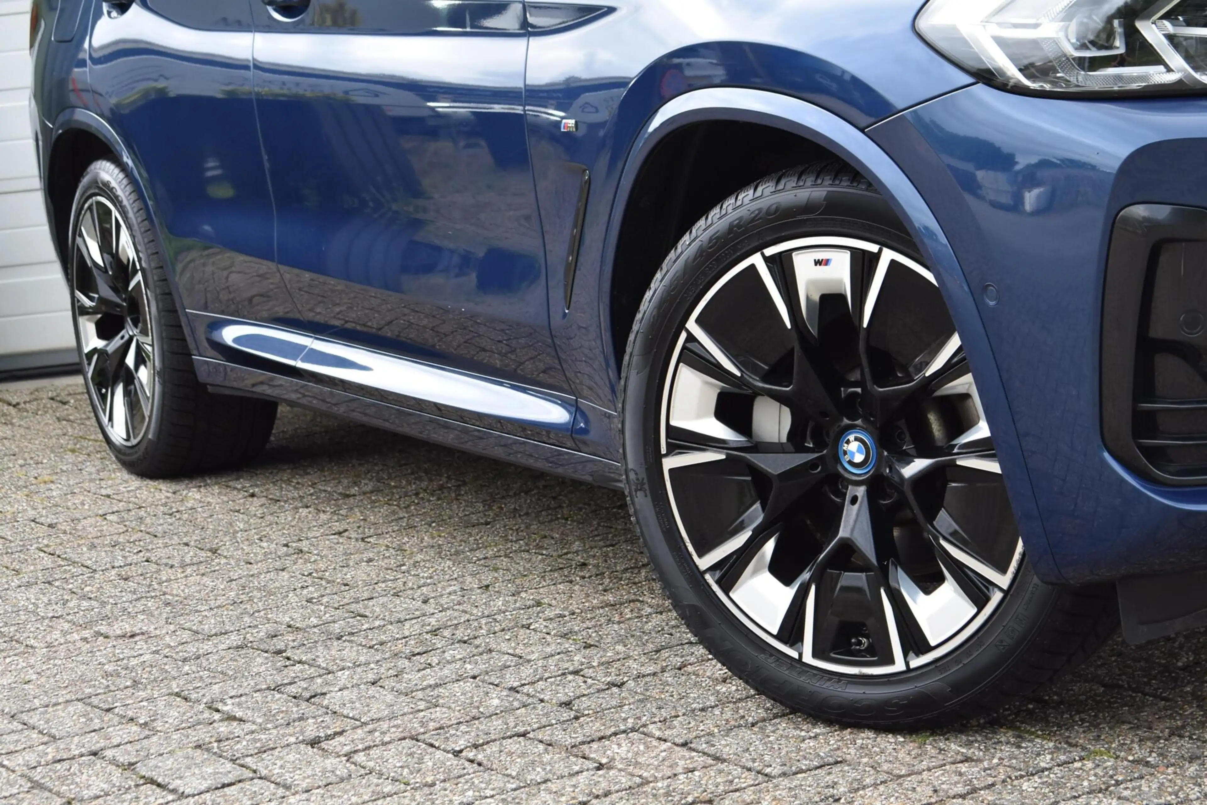 BMW iX3 High Executive 80 kWh | Pano | Leder | 100% SOH | — photo 7