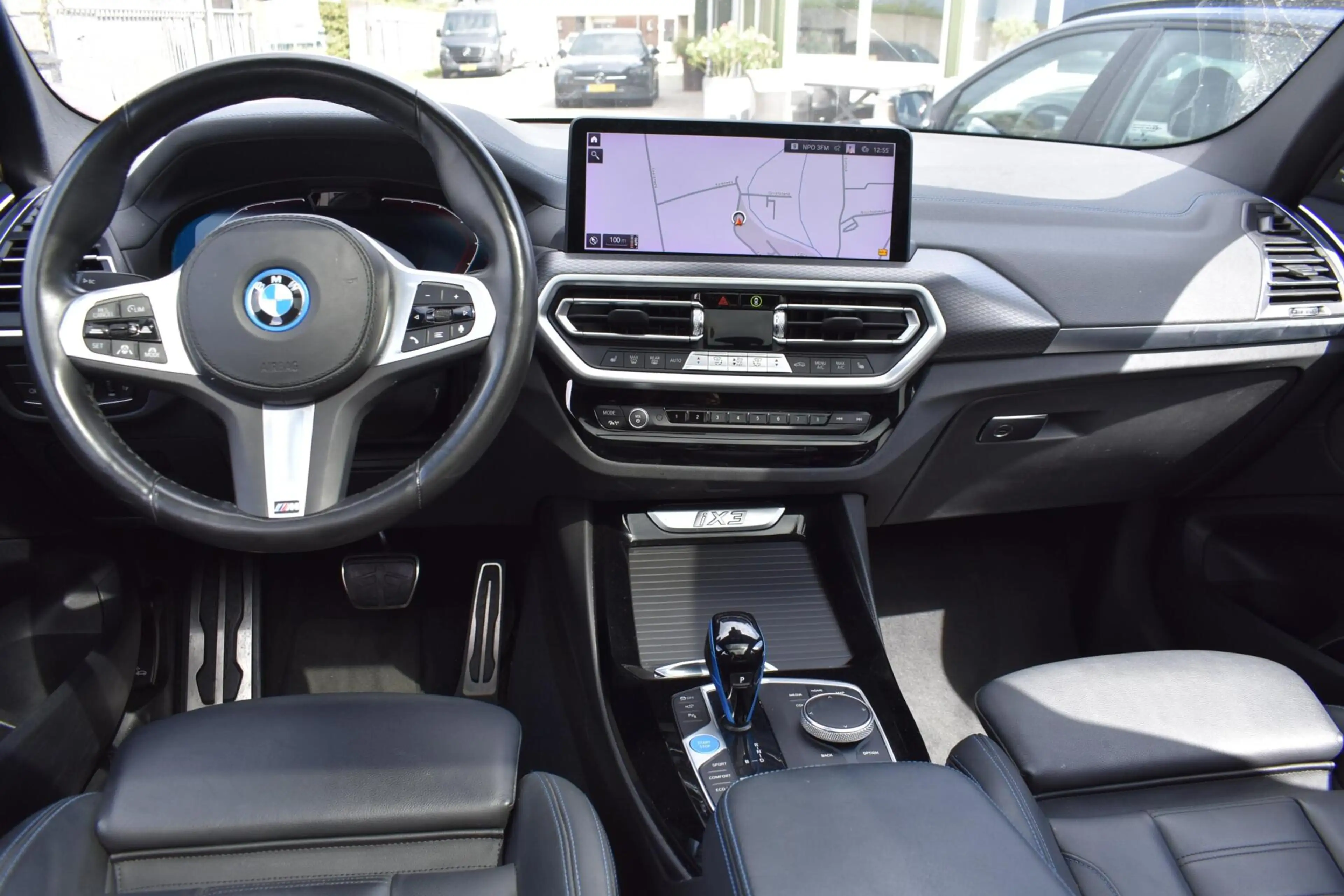 BMW iX3 High Executive 80 kWh | Pano | Leder | 100% SOH | — photo 12