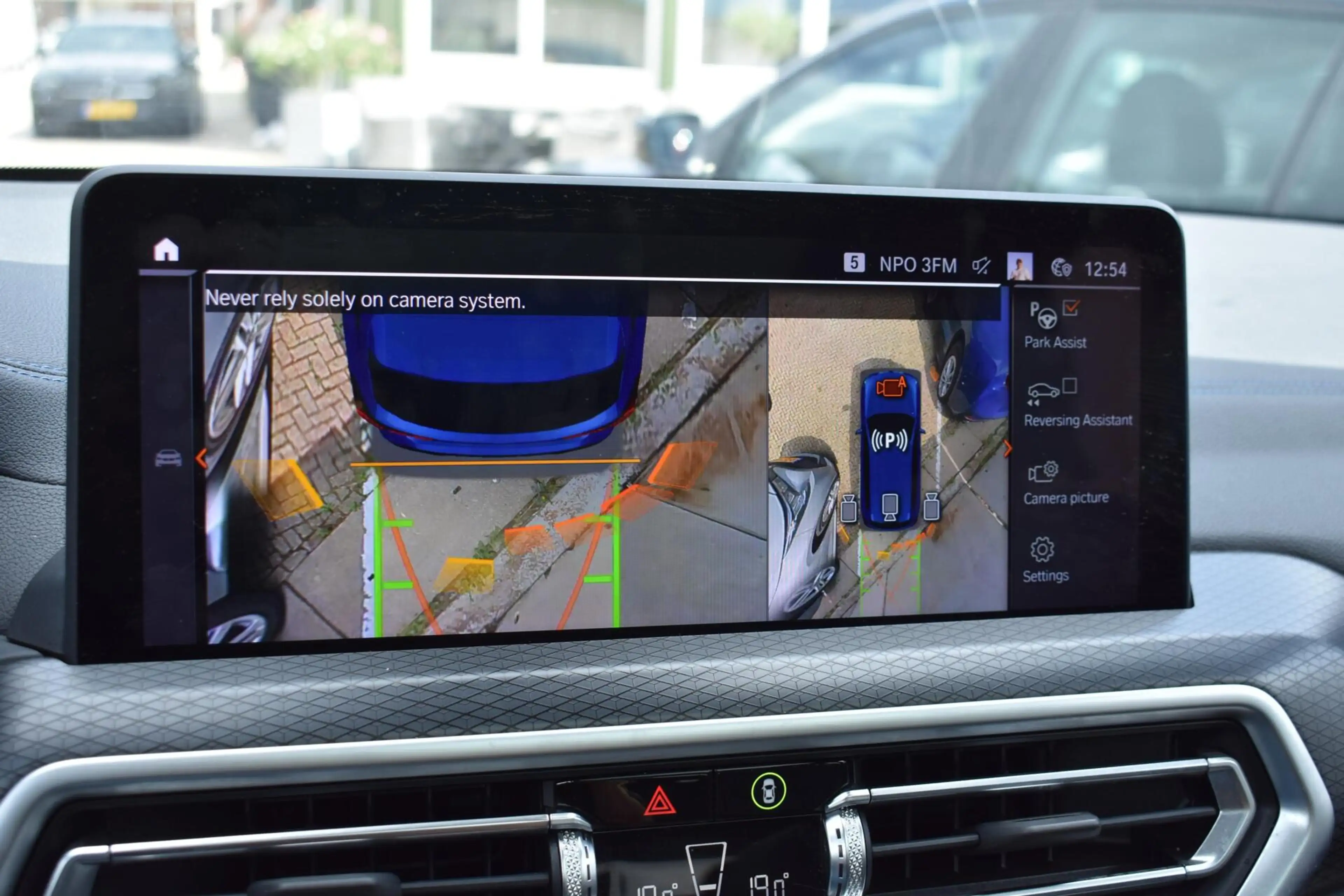 BMW iX3 High Executive 80 kWh | Pano | Leder | 100% SOH | — photo 19