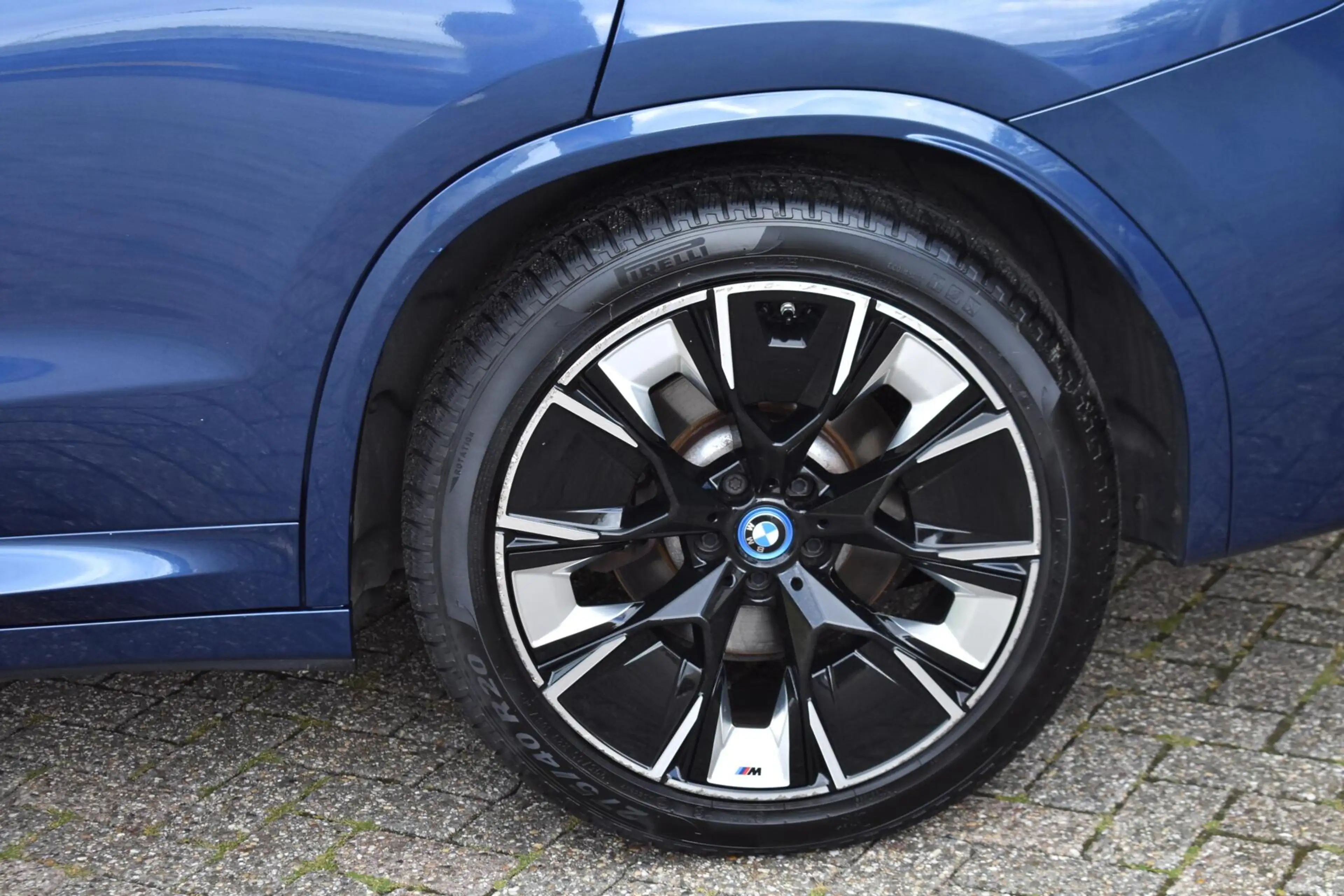 BMW iX3 High Executive 80 kWh | Pano | Leder | 100% SOH | — photo 6
