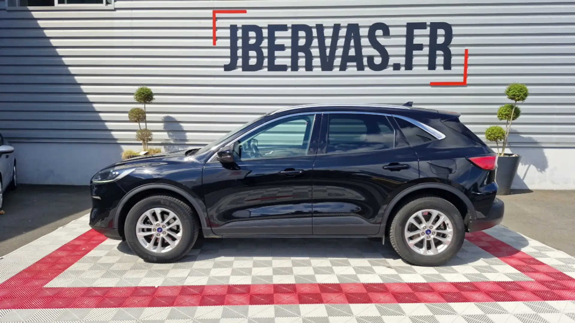 Ford Kuga 2.5 DURATEC 190 CH FHEV POWERSHIFT TITANIUM Schwarz - 1