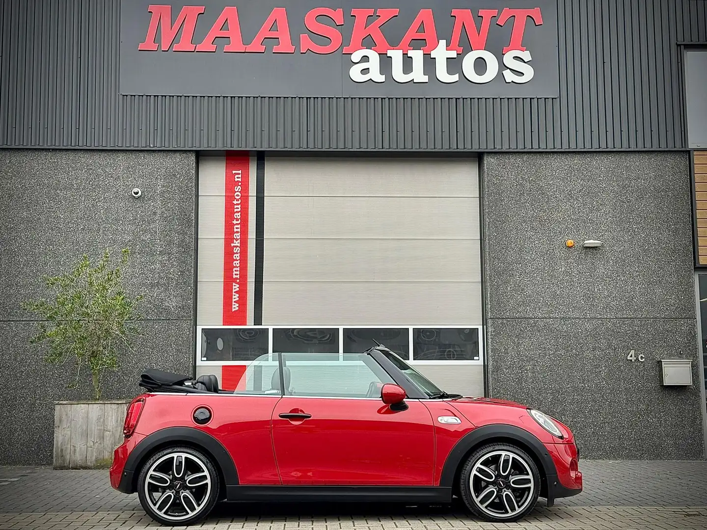 MINI John Cooper Works Cabrio Mini (f57) S / Aut / Chili / Jcw details / Hud / A Rouge - 1