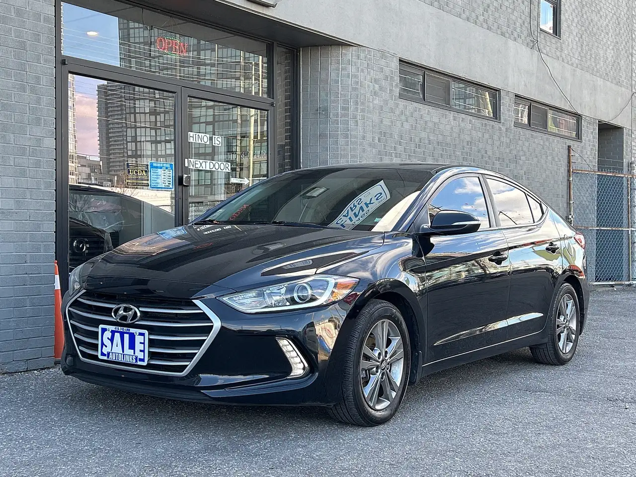 Hyundai ELANTRA снимка Hyundai ELANTRA