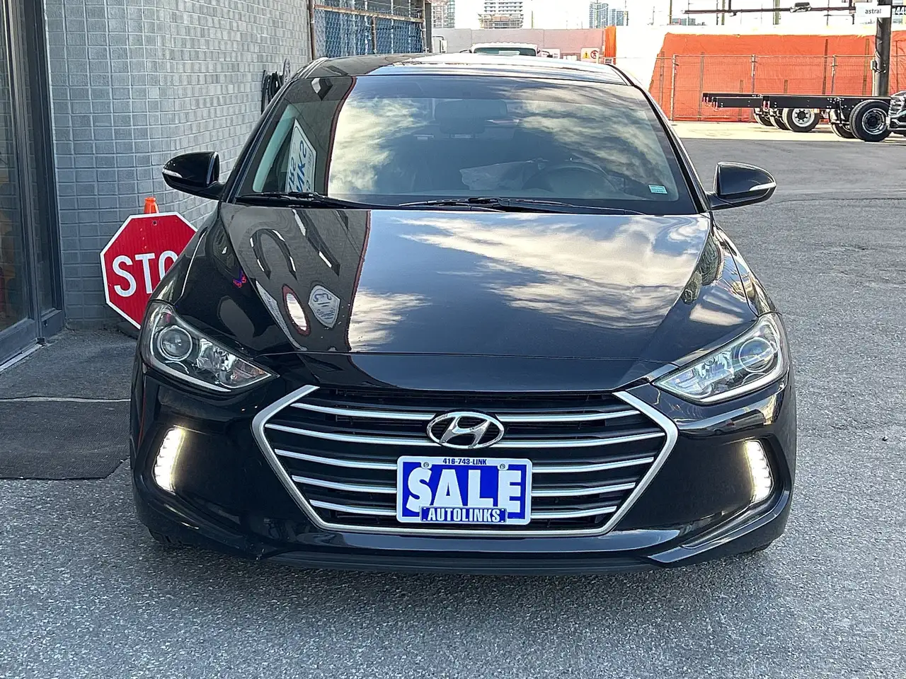 Hyundai ELANTRA снимка Hyundai ELANTRA
